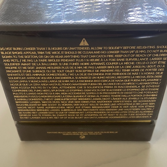 Tom Ford Tobacco Vanille Candle in Brown and Gold - Picture 7 of 13